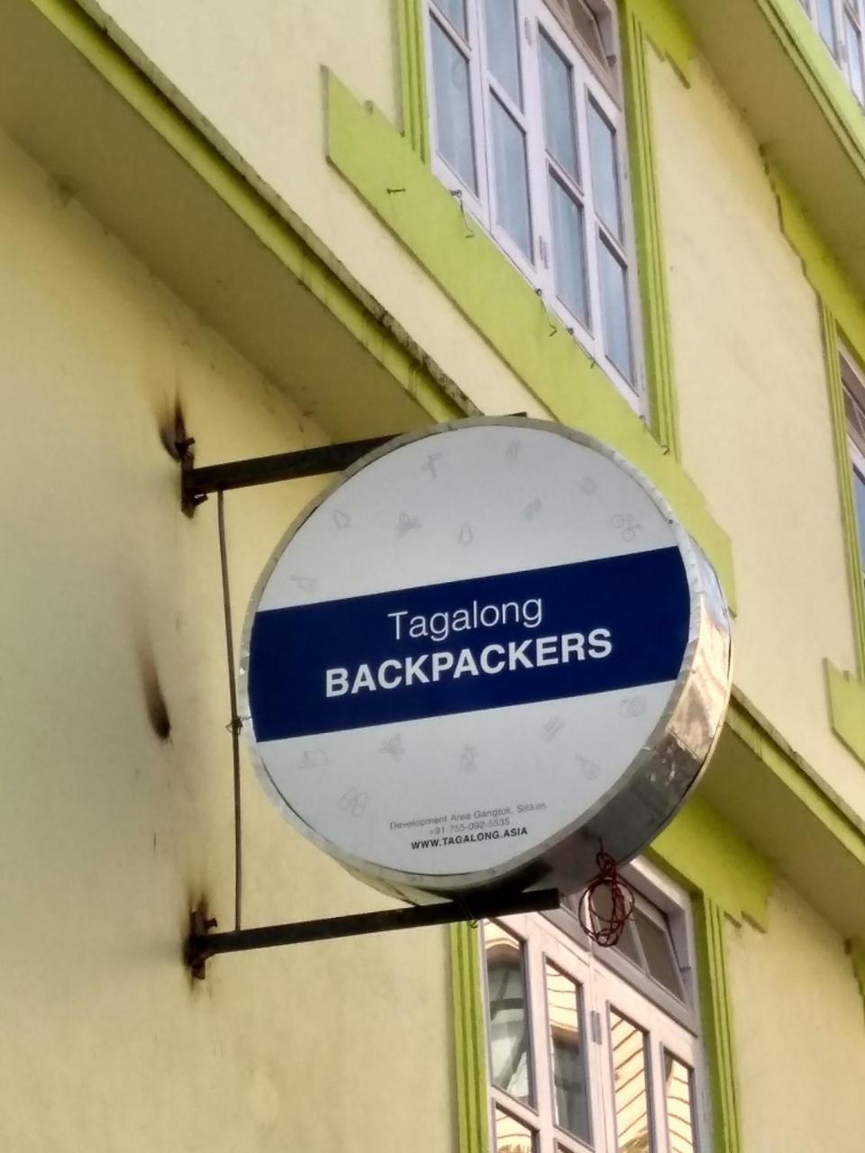 강토크 Tag Along Backpackers 호스텔 외부 사진